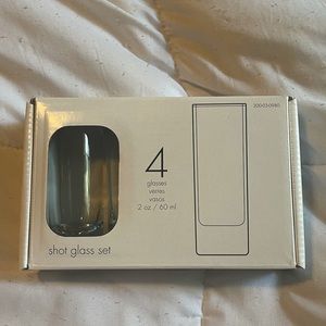 4 Glass Shot Glasses